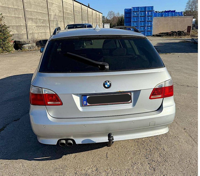 BMW 5 Serie (E61) - سيارة: صورة 5 BMW 5 Serie (E61) - سيارة: صورة 5