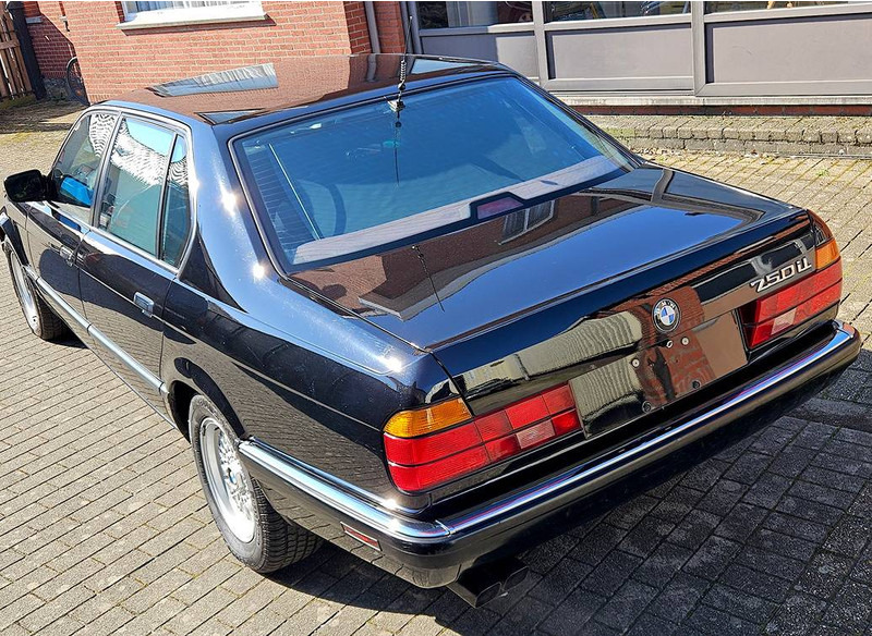 BMW 750IL - سيارة: صورة 5 BMW 750IL - سيارة: صورة 5