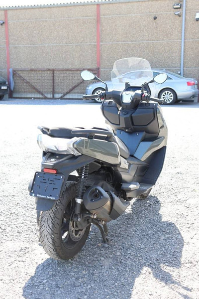 BMW C 400 GT - دراجة نارية: صورة 5 BMW C 400 GT - دراجة نارية: صورة 5