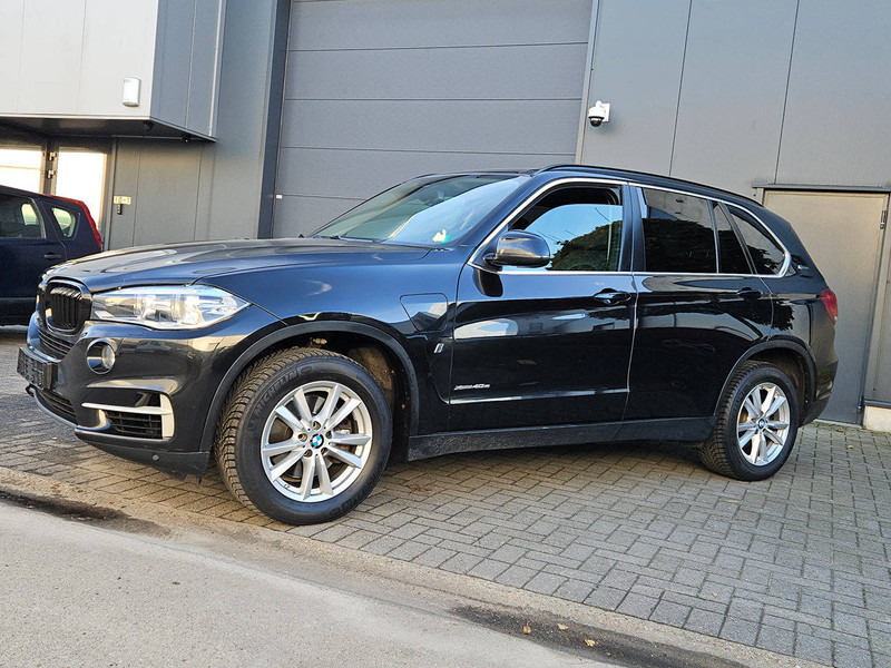 BMW X5 Drive 40e IPerformance - سيارة دفع رباعي: صورة 1 BMW X5 Drive 40e IPerformance - سيارة دفع رباعي: صورة 1