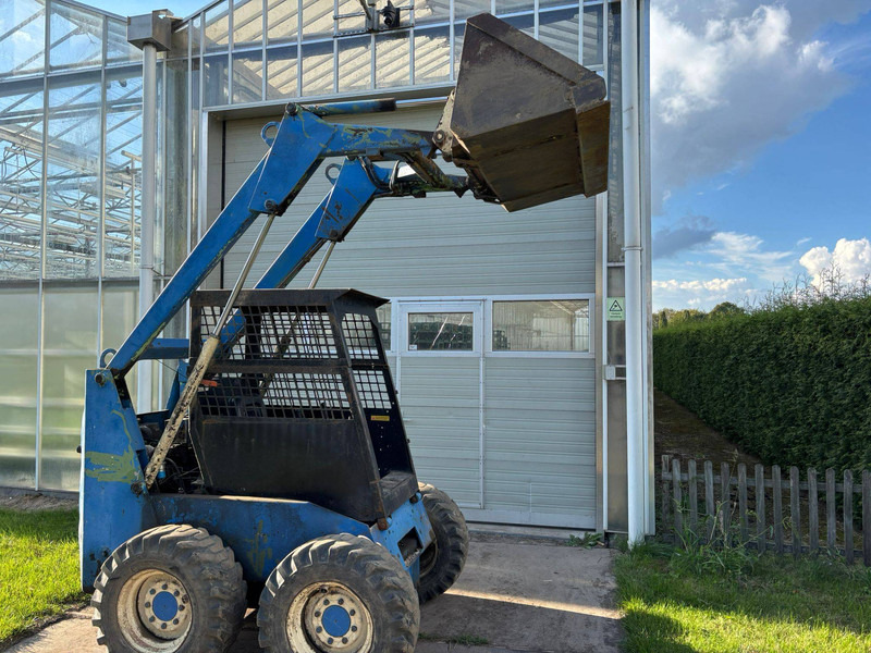 Bobcat 825 - اللودر بعجل: صورة 2 Bobcat 825 - اللودر بعجل: صورة 2