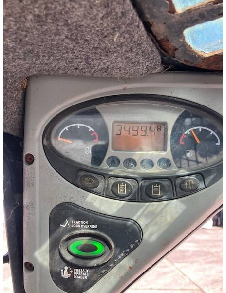 Bobcat S100 - اللودر بعجل: صورة 5 Bobcat S100 - اللودر بعجل: صورة 5