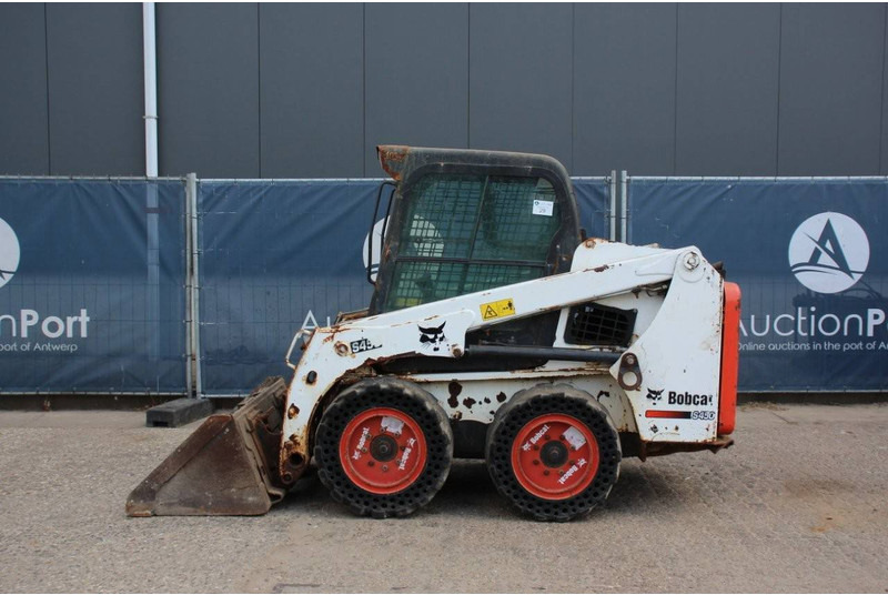 Bobcat S450 - اللودر بعجل: صورة 2 Bobcat S450 - اللودر بعجل: صورة 2
