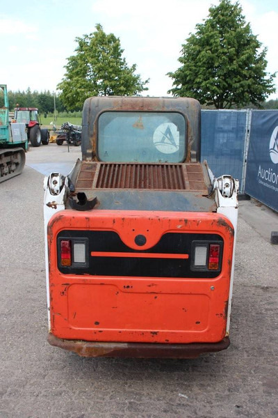 Bobcat S450 - اللودر بعجل: صورة 4 Bobcat S450 - اللودر بعجل: صورة 4