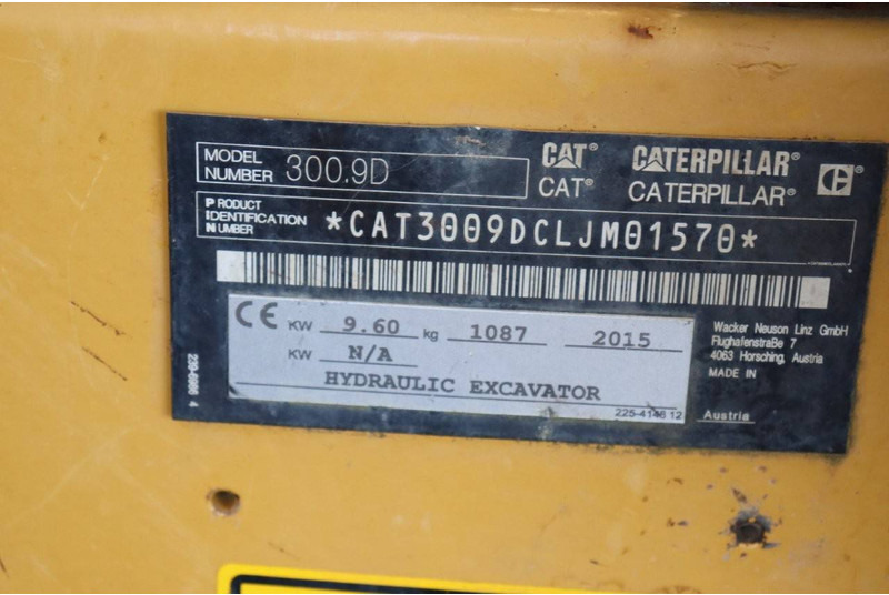 حفار صغير Caterpillar 300.9D: صورة 14