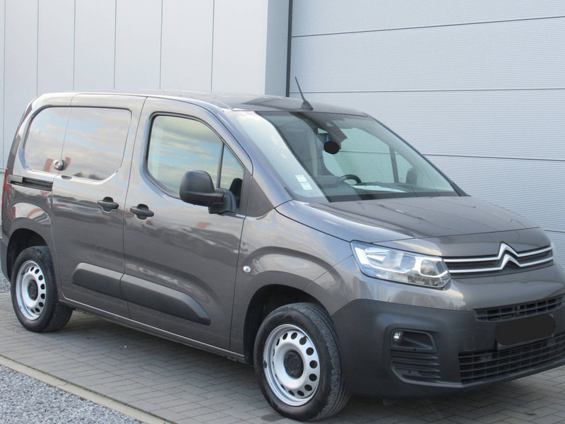 Citroën Berlingo BlueHDi Automatic - فان: صورة 3 Citroën Berlingo BlueHDi Automatic - فان: صورة 3