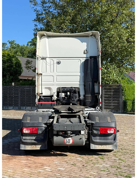 DAF XF-106 - شاحنة بهيكل معدني للمقصورة: صورة 4 DAF XF-106 - شاحنة بهيكل معدني للمقصورة: صورة 4