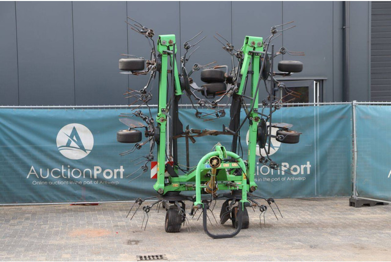 Deutz Fahr CondiMaster 9021 - نشارة الدريس/ شوكة جرف: صورة 1 Deutz Fahr CondiMaster 9021 - نشارة الدريس/ شوكة جرف: صورة 1