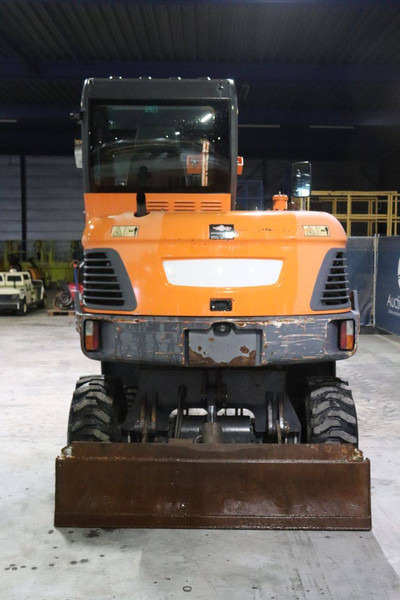 Doosan DX55WK - حفار ذو عجلات: صورة 4 Doosan DX55WK - حفار ذو عجلات: صورة 4