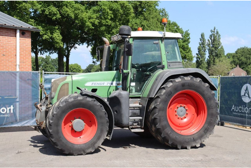 Fendt 718 - جرار: صورة 1 Fendt 718 - جرار: صورة 1