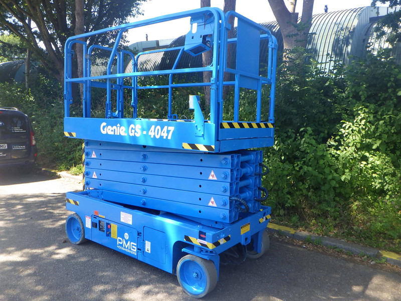 Genie GS-4047 - مرفاع مقصي: صورة 3 Genie GS-4047 - مرفاع مقصي: صورة 3