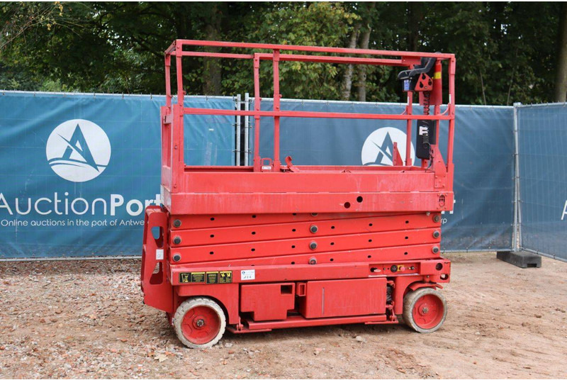Genie GS2632 - مرفاع مقصي: صورة 1 Genie GS2632 - مرفاع مقصي: صورة 1