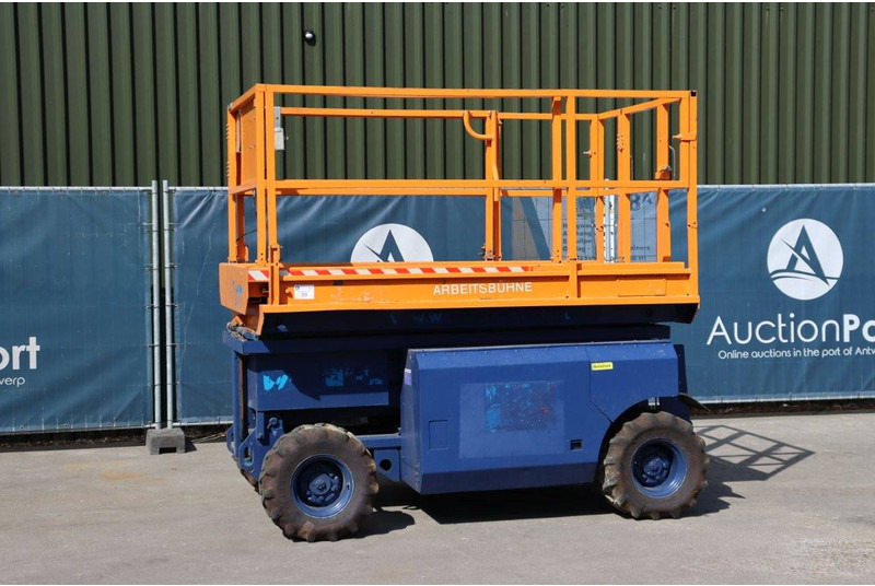 Genie GS2668 - مرفاع مقصي: صورة 1 Genie GS2668 - مرفاع مقصي: صورة 1