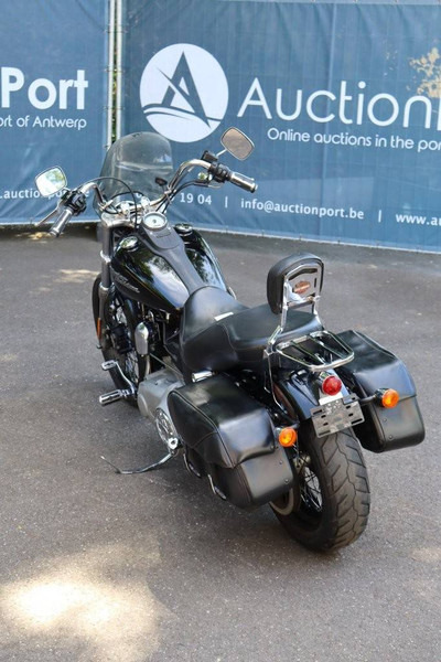 Harley-Davidson Dyna Street Bob - دراجة نارية: صورة 4 Harley-Davidson Dyna Street Bob - دراجة نارية: صورة 4