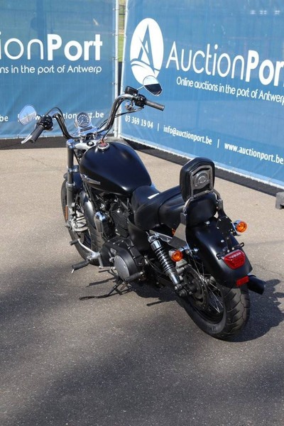 Harley-Davidson SPORTSTER XL1200 CUSTOM - دراجة نارية: صورة 4 Harley-Davidson SPORTSTER XL1200 CUSTOM - دراجة نارية: صورة 4