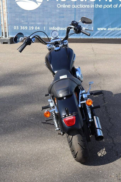 Harley-Davidson SPORTSTER XL1200 CUSTOM - دراجة نارية: صورة 5 Harley-Davidson SPORTSTER XL1200 CUSTOM - دراجة نارية: صورة 5