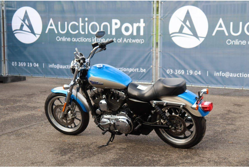 Harley-Davidson Sporster XL1200 Super Low - دراجة نارية: صورة 3 Harley-Davidson Sporster XL1200 Super Low - دراجة نارية: صورة 3