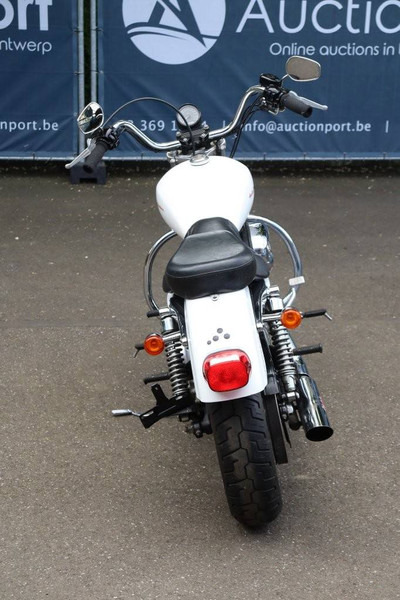 Harley-Davidson Sporster XL883 - دراجة نارية: صورة 5 Harley-Davidson Sporster XL883 - دراجة نارية: صورة 5