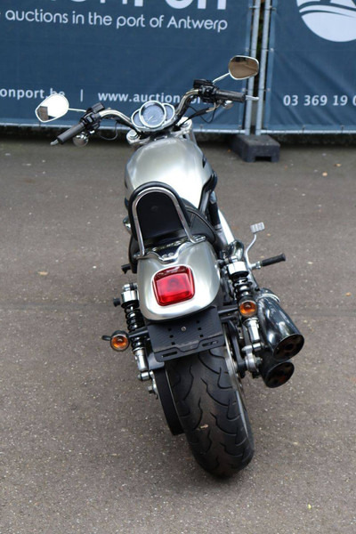 Harley-Davidson V-Rod VRSC - دراجة نارية: صورة 5 Harley-Davidson V-Rod VRSC - دراجة نارية: صورة 5