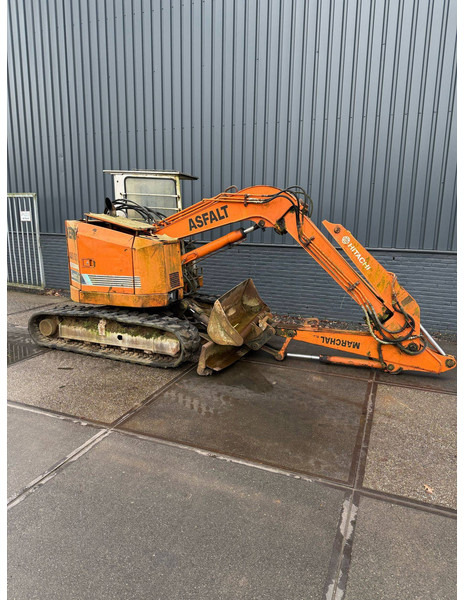 Hitachi EX50URG - حفار زاحف: صورة 1 Hitachi EX50URG - حفار زاحف: صورة 1