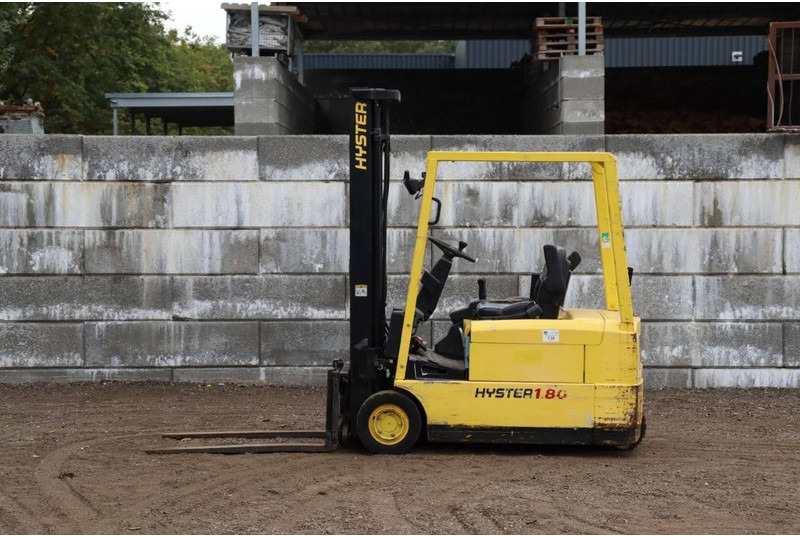 Hyster J1.80XMT - رافعة شوكية كهربائية: صورة 2 Hyster J1.80XMT - رافعة شوكية كهربائية: صورة 2