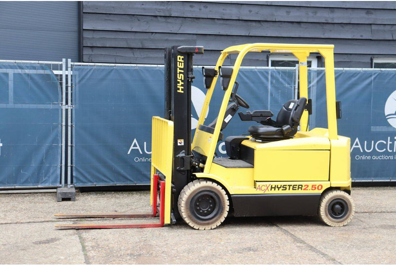 Hyster J2.50XM - رافعة شوكية كهربائية: صورة 1 Hyster J2.50XM - رافعة شوكية كهربائية: صورة 1