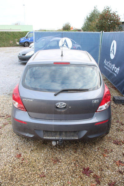 Hyundai i20 - سيدان: صورة 4 Hyundai i20 - سيدان: صورة 4