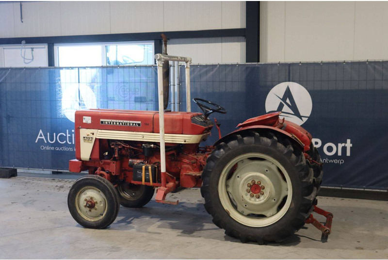 International 423 - جرار: صورة 3 International 423 - جرار: صورة 3