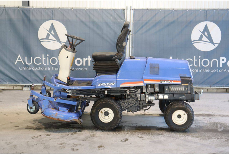 Iseki SFH220T - جزازة عشب الحدائق: صورة 2 Iseki SFH220T - جزازة عشب الحدائق: صورة 2