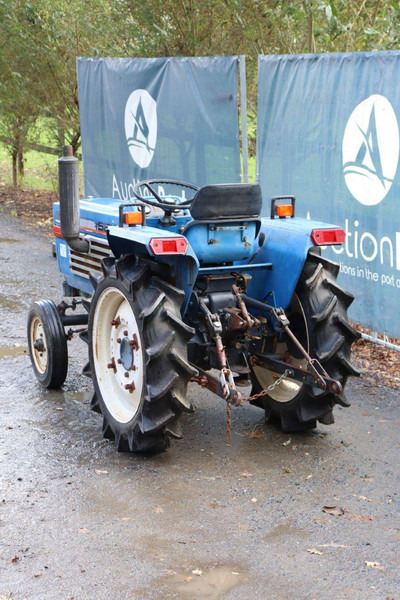 Iseki TU1900 - جرار: صورة 4 Iseki TU1900 - جرار: صورة 4