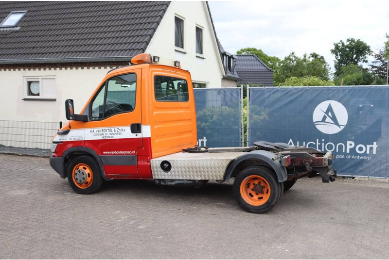 Iveco 35C17 - ناقلة حاويات/ شاحنة حاويات: صورة 3 Iveco 35C17 - ناقلة حاويات/ شاحنة حاويات: صورة 3