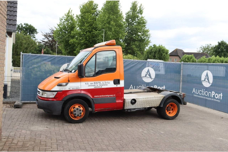 Iveco 35C17 - ناقلة حاويات/ شاحنة حاويات: صورة 1 Iveco 35C17 - ناقلة حاويات/ شاحنة حاويات: صورة 1