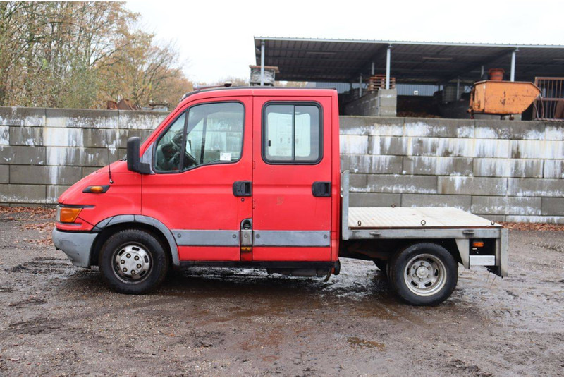 Iveco Daily 40C 40C - فان: صورة 2 Iveco Daily 40C 40C - فان: صورة 2
