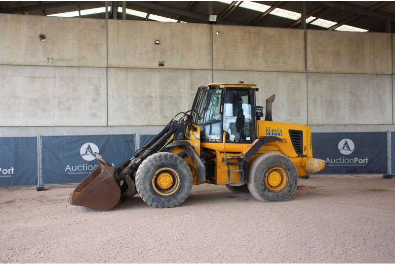 JCB 436HT - اللودر بعجل: صورة 1 JCB 436HT - اللودر بعجل: صورة 1
