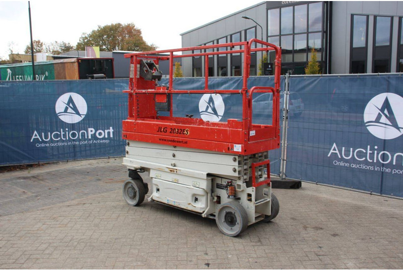 JLG 2032ES - مرفاع مقصي: صورة 3 JLG 2032ES - مرفاع مقصي: صورة 3