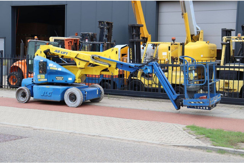 JLG M400AJPN - مرفاع مفصلي: صورة 3 JLG M400AJPN - مرفاع مفصلي: صورة 3