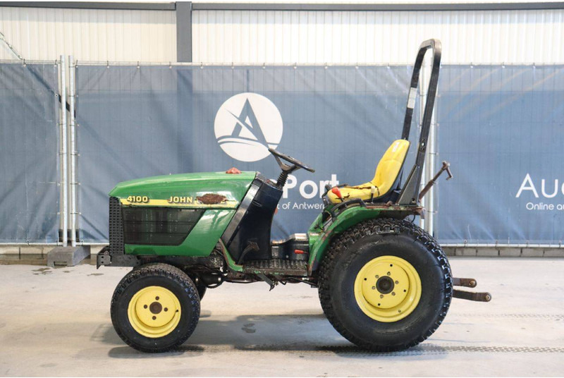 John Deere 4100 - جرار: صورة 2 John Deere 4100 - جرار: صورة 2