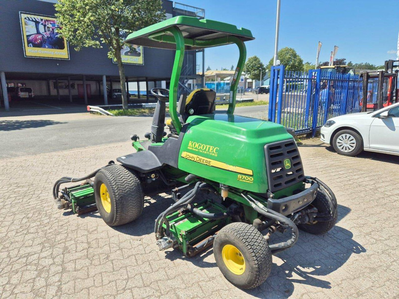 John Deere 8700 PC FM - جزازة عشب الحدائق: صورة 5 John Deere 8700 PC FM - جزازة عشب الحدائق: صورة 5
