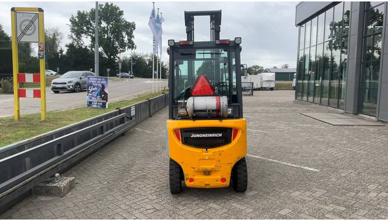 Jungheinrich TFG 430 - رافعة شوكية تعمل بالغاز: صورة 4 Jungheinrich TFG 430 - رافعة شوكية تعمل بالغاز: صورة 4