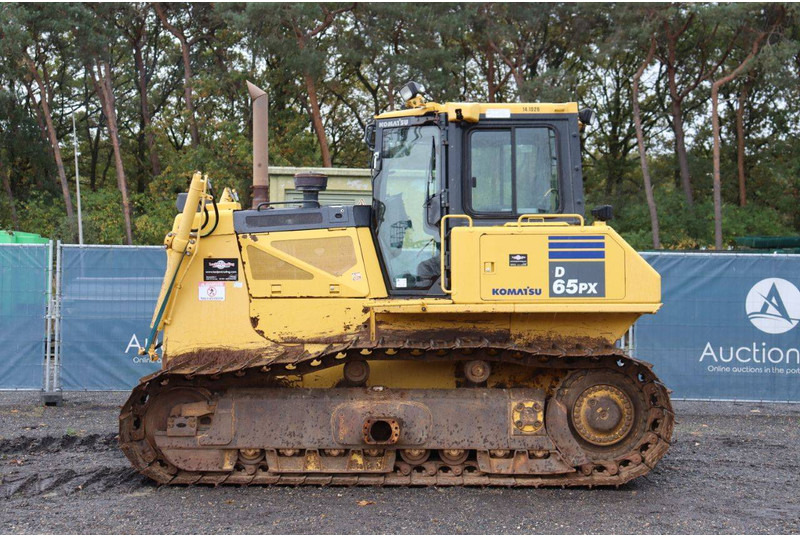 Komatsu D65PX-17 - بلدوزر: صورة 2 Komatsu D65PX-17 - بلدوزر: صورة 2