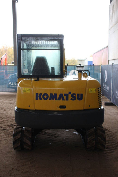 Komatsu PC56-7 - حفار زاحف: صورة 4 Komatsu PC56-7 - حفار زاحف: صورة 4