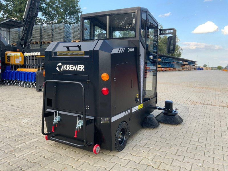 Kremer KRS100 - سياره كنس شوارع: صورة 3 Kremer KRS100 - سياره كنس شوارع: صورة 3