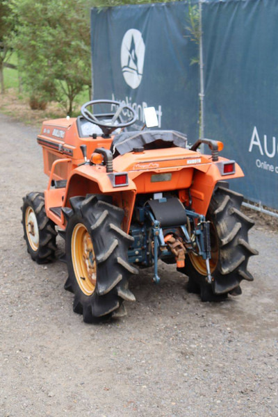 Kubota B1-14 Bulltra - جرار: صورة 4 Kubota B1-14 Bulltra - جرار: صورة 4