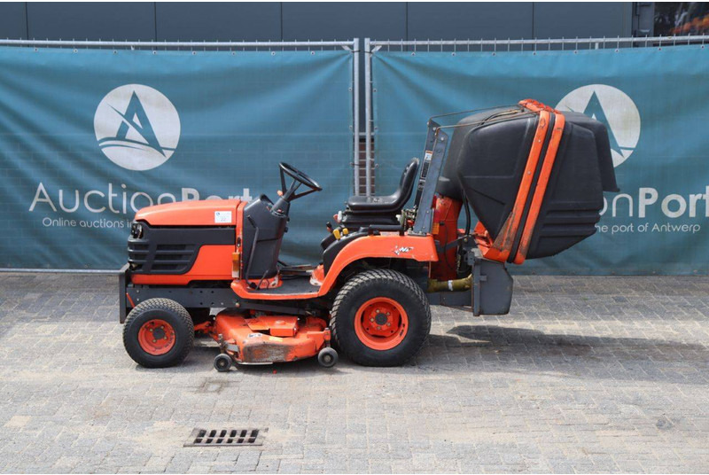 Kubota BX2200D - جزازة عشب الحدائق: صورة 2 Kubota BX2200D - جزازة عشب الحدائق: صورة 2