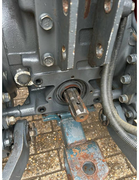 Kubota GL240 - جرار: صورة 5 Kubota GL240 - جرار: صورة 5