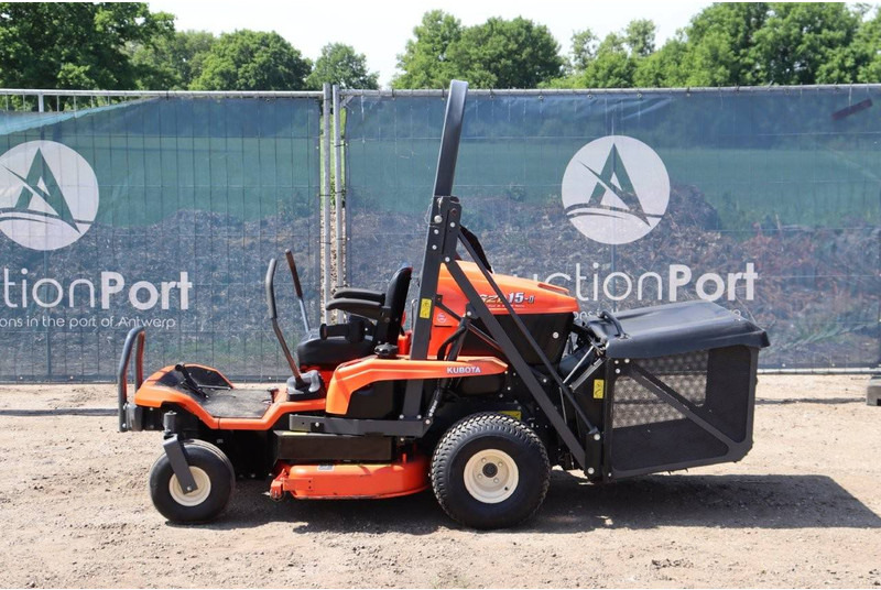 Kubota GZD15-II - جزازة عشب الحدائق: صورة 2 Kubota GZD15-II - جزازة عشب الحدائق: صورة 2