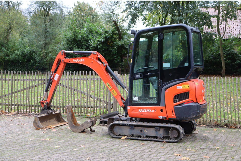 Kubota KX019-4 - حفار صغير: صورة 3 Kubota KX019-4 - حفار صغير: صورة 3