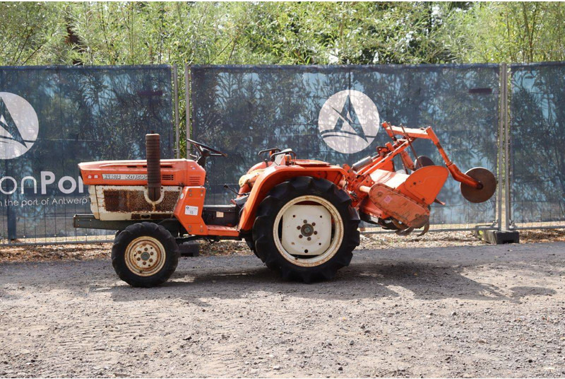 Kubota ZB1600 - جرار: صورة 1 Kubota ZB1600 - جرار: صورة 1