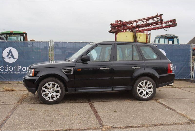 Land Rover Range Rover Sport HSE - سيارة دفع رباعي: صورة 1 Land Rover Range Rover Sport HSE - سيارة دفع رباعي: صورة 1