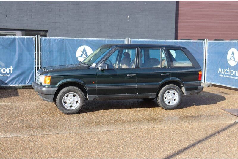 Land Rover Range Rover - سيارة دفع رباعي: صورة 1 Land Rover Range Rover - سيارة دفع رباعي: صورة 1